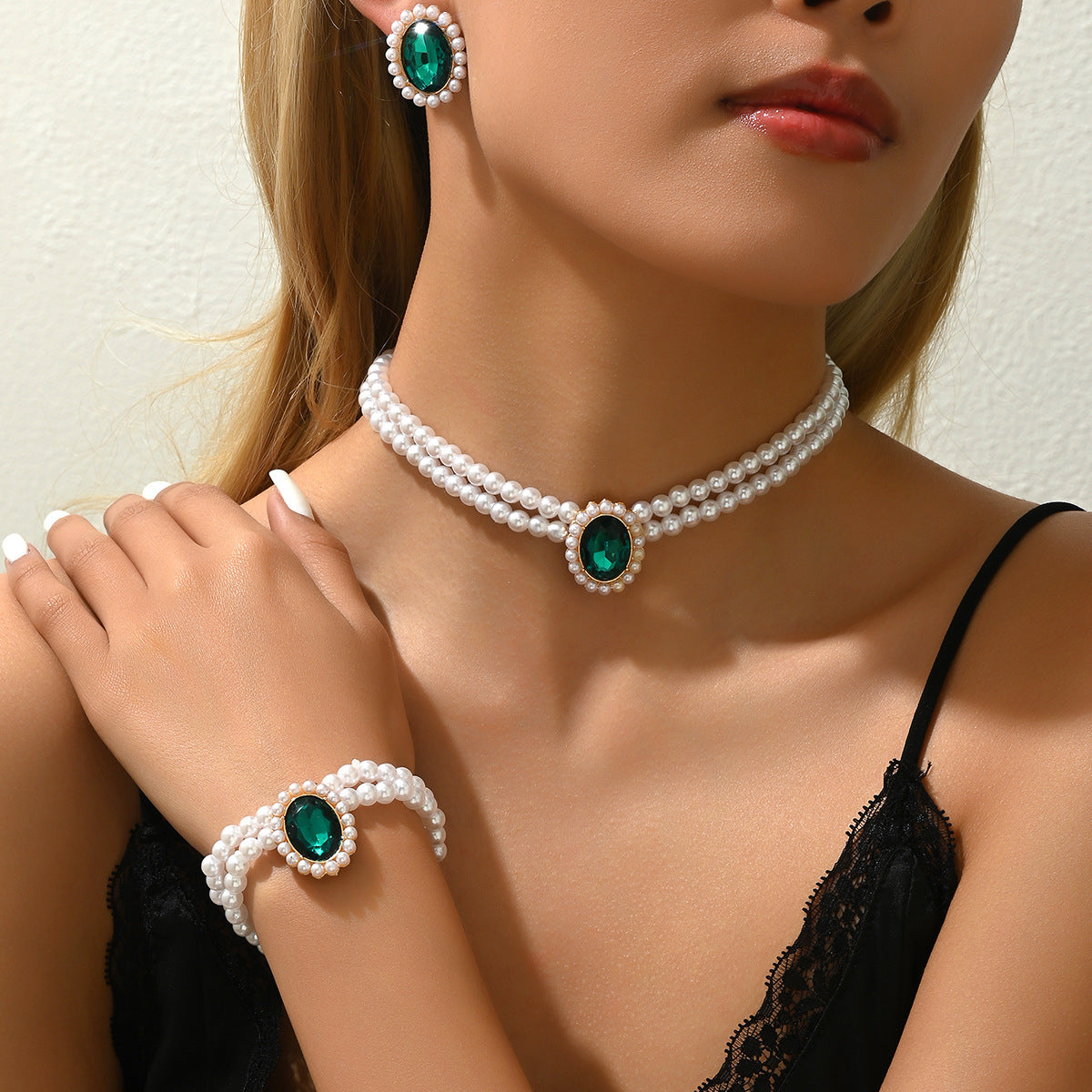 American Fashion Office Style Women 3Pcs Jewelry Set, Niche Bracelet Earrings & Clavicle Chain Inlaid Synthetic Emerald CZ And Faux Pearls, Elegant Daily Matching Accessories