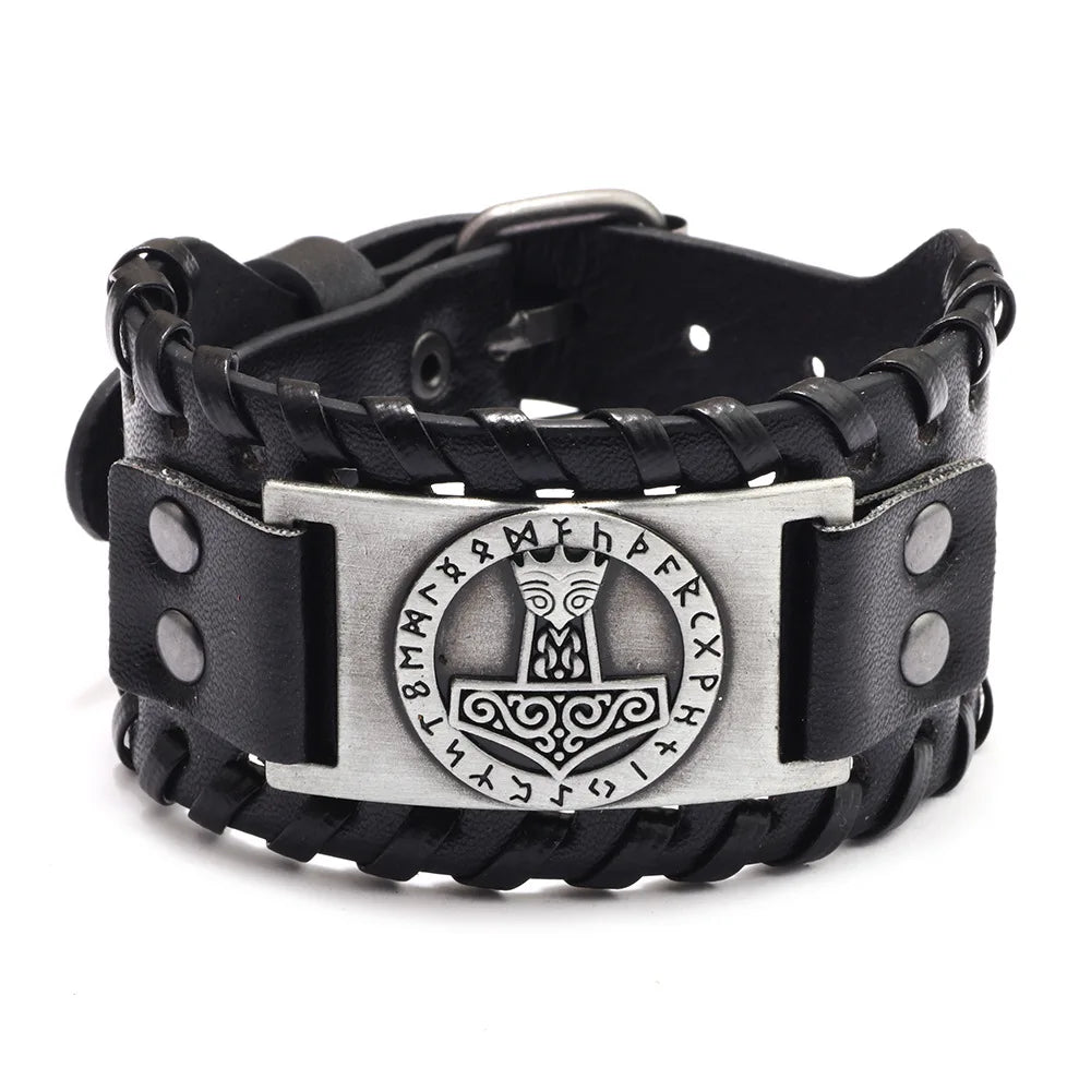 Totem Design Wide Leather Pirate Compass Bracelet Men's Bracelet Celtic Viking Jewelry Compass Bracelet Accessories Party Gifts