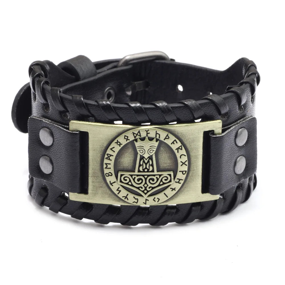 Totem Design Wide Leather Pirate Compass Bracelet Men's Bracelet Celtic Viking Jewelry Compass Bracelet Accessories Party Gifts
