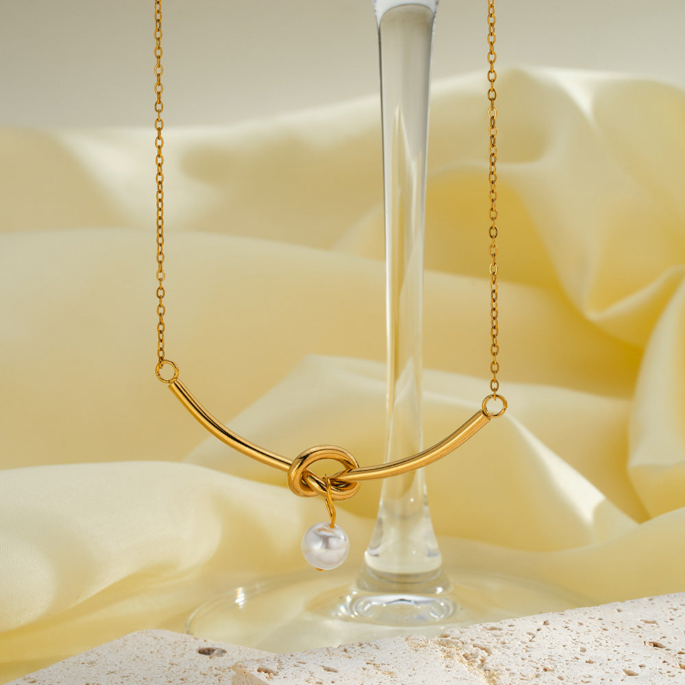 Women's French Entry Lux Knotted Pearl For Design Fashionable Temperamental Clavicle Necklaces