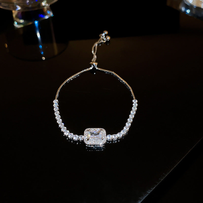 Women's Flowers Zircon Light Luxury Minority Elegant Fashionable Personality High Sense Bracelets