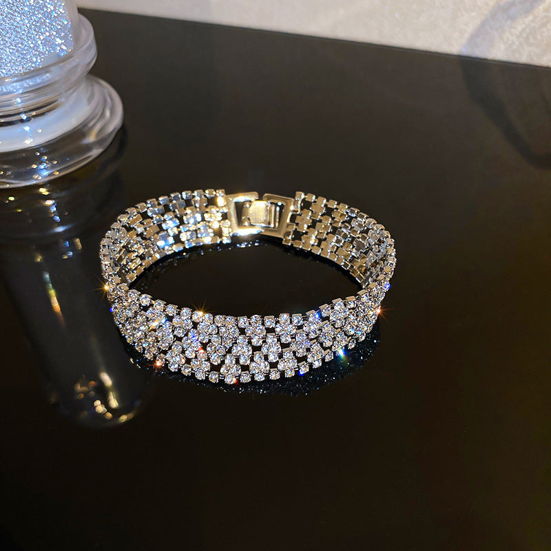 Women's Fashionable Dazzling Diamond For Exaggerated Personalized Bracelets