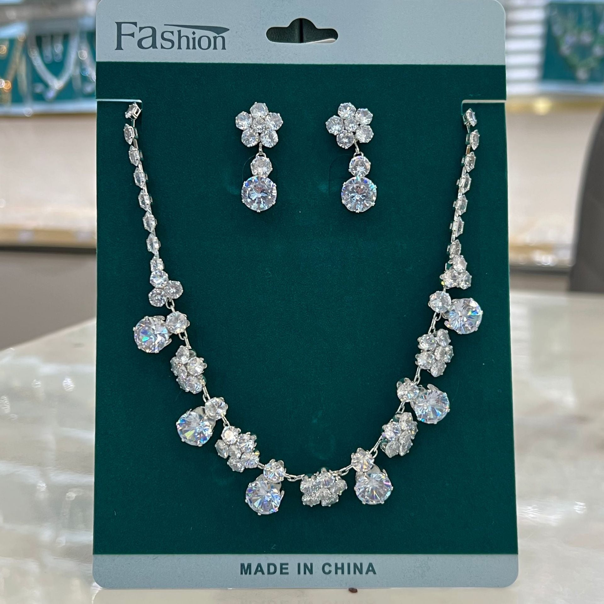 Women's Palace Style Zircon Flower Exquisite Elegant Light Luxury Fashion Jewelry Set
