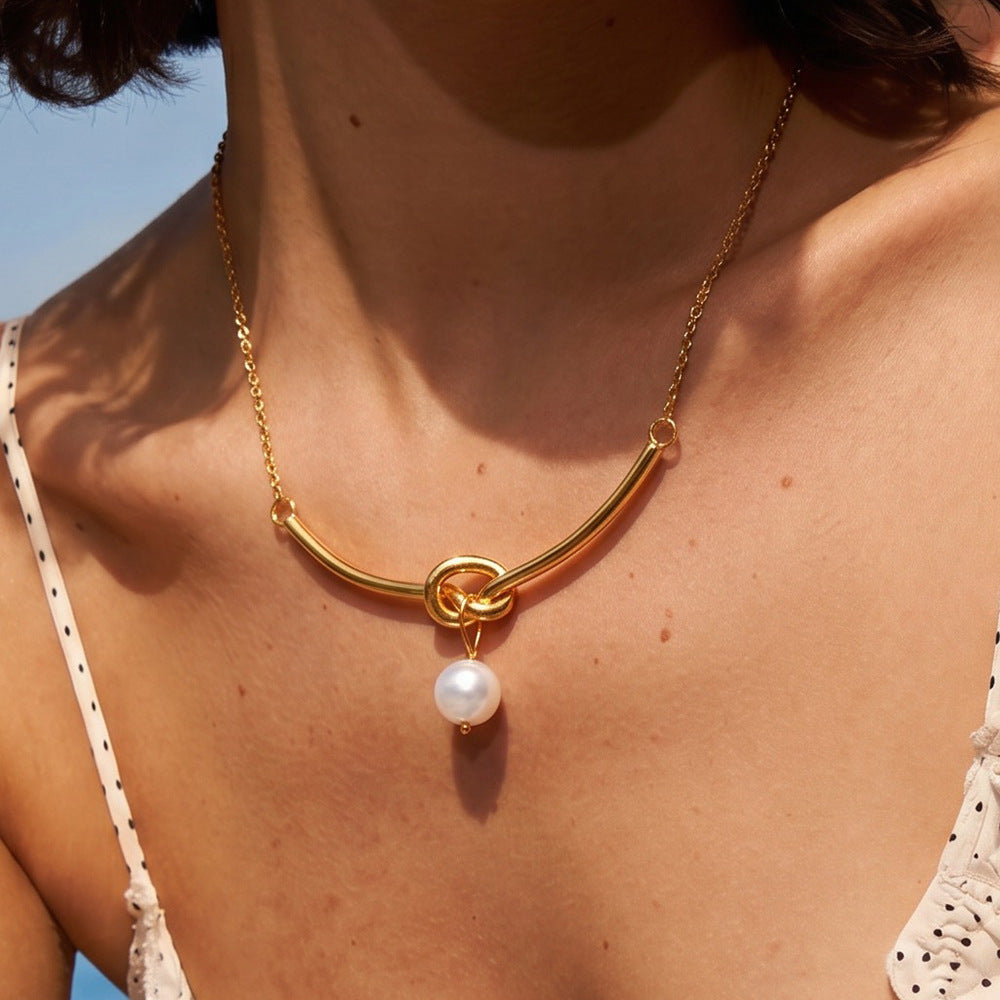 Women's French Entry Lux Knotted Pearl For Design Fashionable Temperamental Clavicle Necklaces