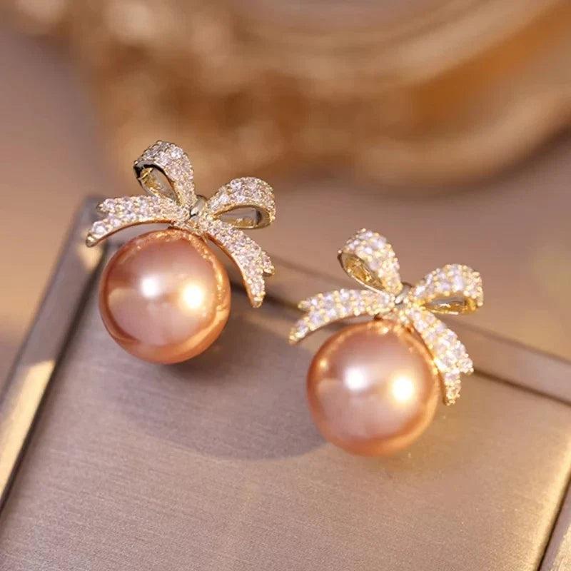 New Fashion Leaf Hollow Zircon Stud Earrings for Women Elegant Niche Triple Flower Earrings Party Jewelry Gift